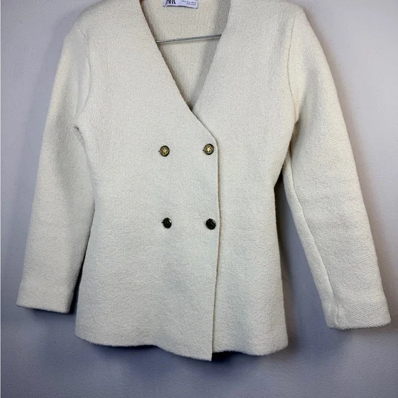 Zara Women's Ivory Double-Breasted Blazer small business casual minimalist